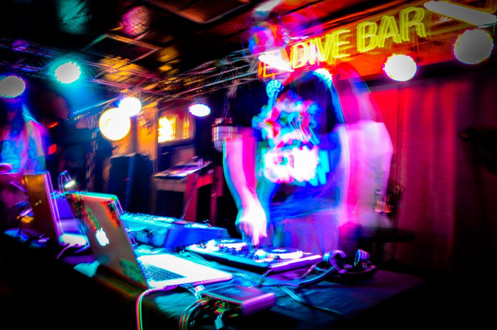 Kenneth P. Barr - Photography - Events - Proper Etiquette at the Dive Bar Fort Lauderdale 3